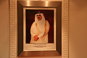 Präsent auch im City Büro der Qatar Airways in München: S.H. Scheich Hamad Bin Chalifa Al-Thani - Emir von Qatar (Foto: Martin Schmitz)